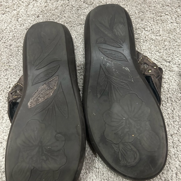 Born Womens Thing sandals size 8 - Picture 7 of 8